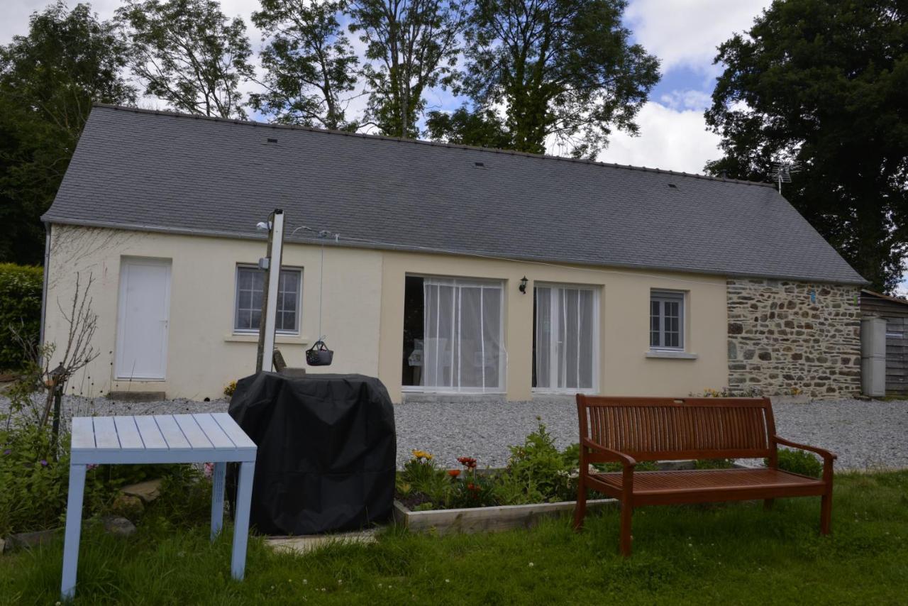 Couloumine Breizh Acomodação com café da manhã Saint-Aignan  Exterior foto